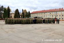 Slvnostn nstup k vzniku 7. vcvikovho pluku