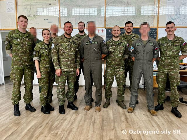 Strážcovia spoločného neba, piloti a riadiaci posilňujú spoluprácu