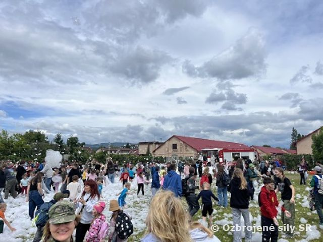 Deň otvorených dverí vo Zvolene: Brány 2. brigády vzdušných síl praskali vo švíkoch!